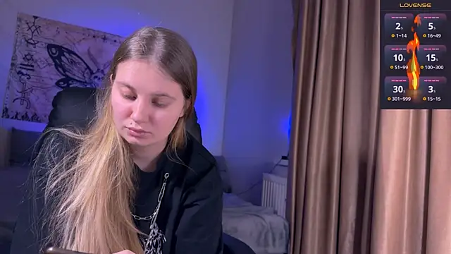 Snapshot of Femdom_Lola chatting on 02-02-26, 09:13 Femdom Lola online show from 02-02-26, 09:13