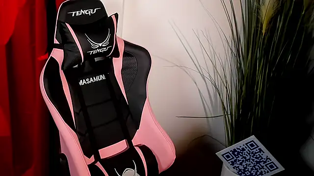 Snapshot of daughter_of_Ronaldo chatting on 10-16-25, 10:27 daughter of Ronaldo online show from 10-16-25, 10:27