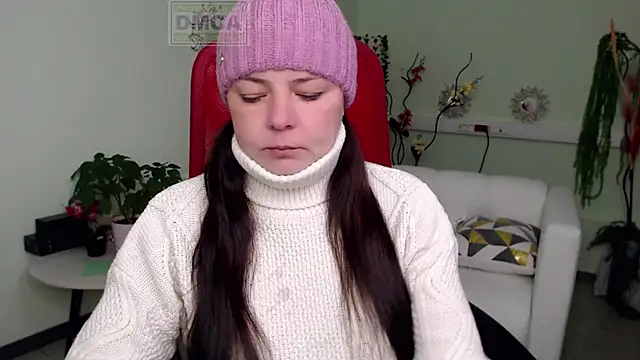 Lily flower7 online show from 10-21-25, 04:57