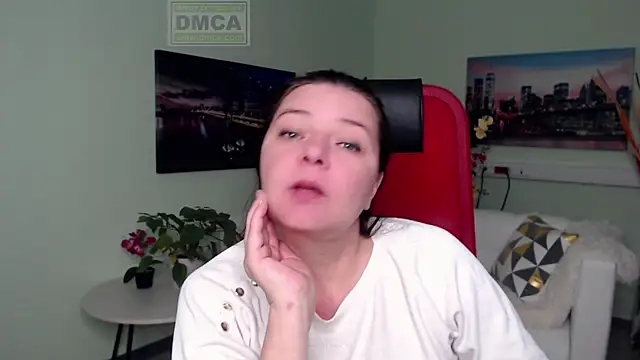 Lily flower7 online show from 11-19-25, 04:45