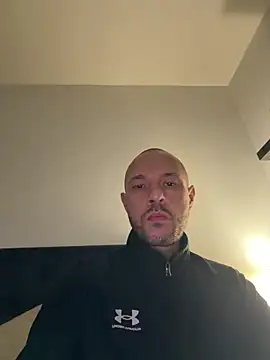 Guitccch online show from 02-10-26, 02:48