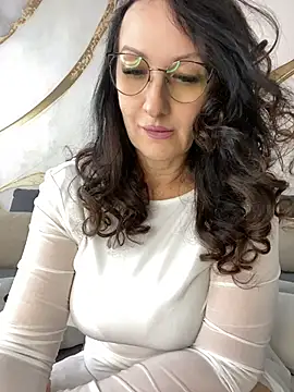 Katie-n online show from 06-19-26, 10:08
