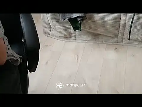 Snapshot of lolacharly@xh chatting on 02-24-25, 12:05 lolacharlyxh online show from 02-24-25, 12:05