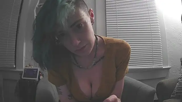 Snapshot of Emily0903 chatting on 06-11-26, 02:53 Emily0903 online show from 06-11-26, 02:53