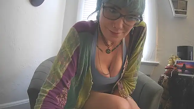 Snapshot of Emily0903 chatting on 06-28-26, 11:49 Emily0903 online show from 06-28-26, 11:49