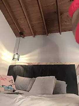 EmmilyBrant online show from 02-18-26, 12:39