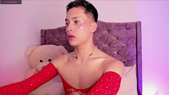 Snapshot of Marck_rousse1 chatting on 02-19-25, 12:00 Marck rousse1 online show from 02-19-25, 12:00