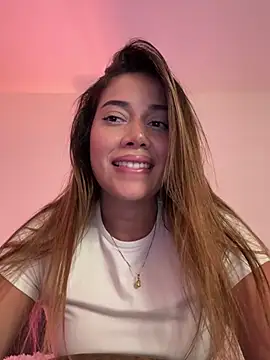 Snapshot of Condes_carmen chatting on 01-12-25, 07:11 Condes carmen online show from 01-12-25, 07:11