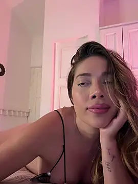 Snapshot of Condes_carmen chatting on 01-25-25, 04:56 Condes carmen online show from 01-25-25, 04:56