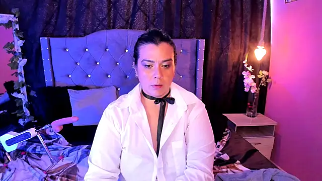 Snapshot of martina_foxy_ chatting on 02-19-25, 02:34 martina foxy online show from 02-19-25, 02:34