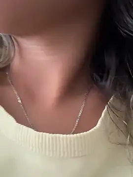 Snapshot of Mila_Morgan chatting on 01-28-25, 08:36 Mila Morgan online show from 01-28-25, 08:36