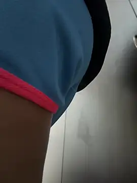 Snapshot of Mila_Morgan chatting on 02-18-25, 03:10 Mila Morgan online show from 02-18-25, 03:10