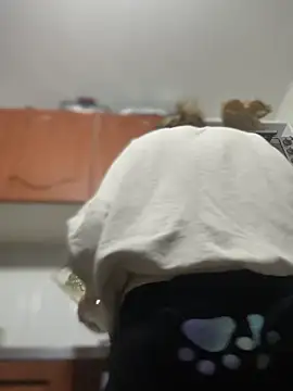 Snapshot of Mila_Morgan chatting on 03-04-25, 03:59 Mila Morgan online show from 03-04-25, 03:59