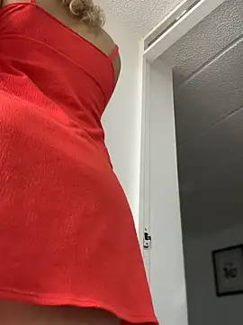 Snapshot of Mila_Morgan chatting on 03-05-25, 04:57 Mila Morgan online show from 03-05-25, 04:57