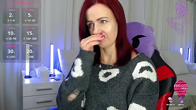 Snapshot of ElisaJane chatting on 01-20-25, 10:48 ElisaJane online show from 01-20-25, 10:48