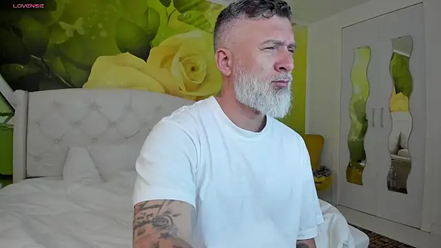 BlowMyXXL online show from 03-27-26, 02:39