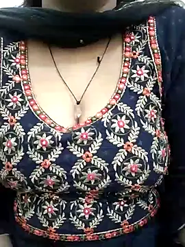 Cute nidhi online show from 12-21-24, 08:18