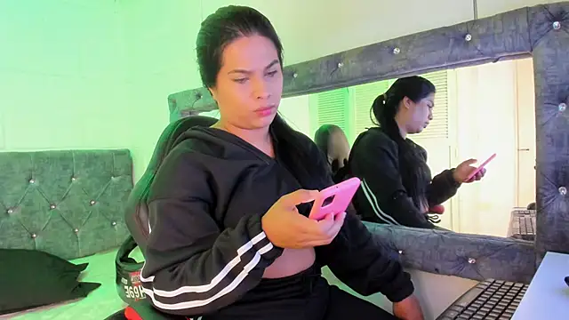 sarajhonson dl online show from 01-11-25, 12:29