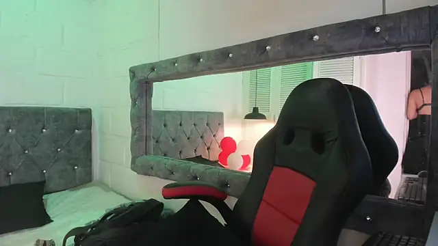 sarajhonson dl online show from 02-27-25, 08:09