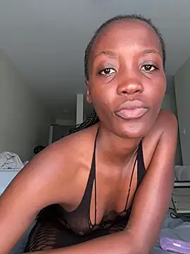 Snapshot of Fanclubbbbb chatting on 02-19-26, 06:09 Fanclubbbbb online show from 02-19-26, 06:09