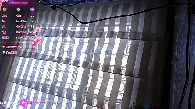 lauramcdowell1 online show from 01-28-25, 09:08