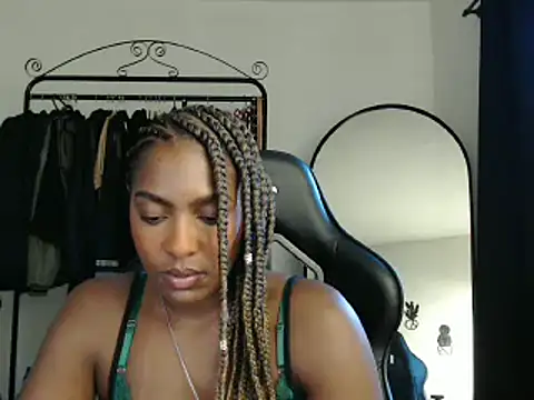 marisilva br online show from 02-25-25, 09:02