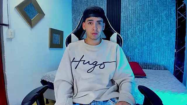 Mike 0233  online show from 12-05-25, 05:05