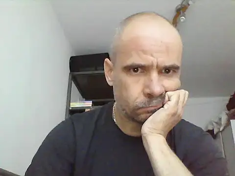 Snapshot of Franc113 chatting on 10-03-25, 12:46 Franc113 online show from 10-03-25, 12:46