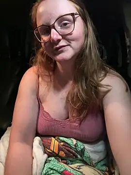 Snapshot of GingerSnap33 chatting on 12-04-24, 06:00 GingerSnap33 online show from 12-04-24, 06:00