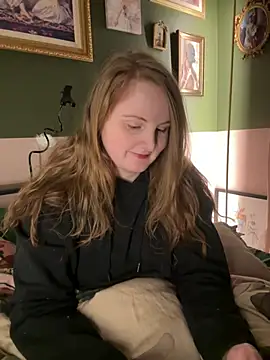 Snapshot of GingerSnap33 chatting on 02-01-25, 03:30 GingerSnap33 online show from 02-01-25, 03:30