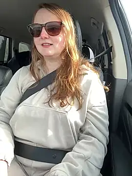 Snapshot of GingerSnap33 chatting on 02-02-25, 08:30 GingerSnap33 online show from 02-02-25, 08:30