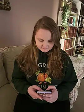 Snapshot of GingerSnap33 chatting on 02-22-25, 02:06 GingerSnap33 online show from 02-22-25, 02:06