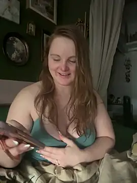 Snapshot of GingerSnap33 chatting on 03-09-25, 05:17 GingerSnap33 online show from 03-09-25, 05:17