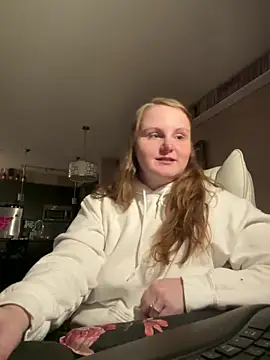 Snapshot of GingerSnap33 chatting on 03-15-25, 03:07 GingerSnap33 online show from 03-15-25, 03:07