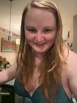 Snapshot of GingerSnap33 chatting on 10-16-25, 02:34 GingerSnap33 online show from 10-16-25, 02:34