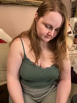 Snapshot of GingerSnap33 chatting on 11-26-25, 04:24 GingerSnap33 online show from 11-26-25, 04:24