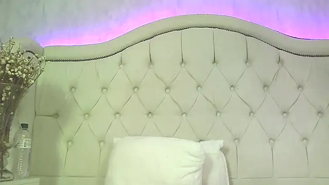 carolinesampaio online show from 11-15-25, 11:18