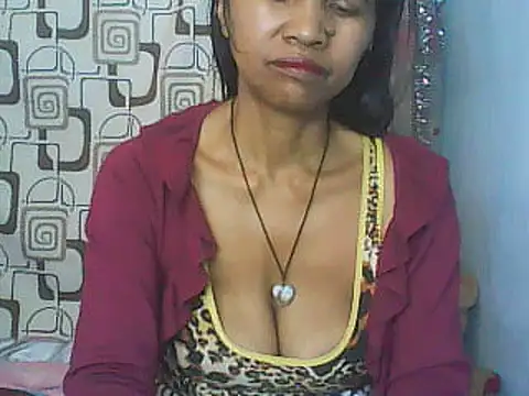 Snapshot of nene_belle chatting on 06-13-26, 08:34 nene belle online show from 06-13-26, 08:34