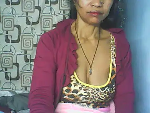Snapshot of nene_belle chatting on 06-25-26, 06:56 nene belle online show from 06-25-26, 06:56
