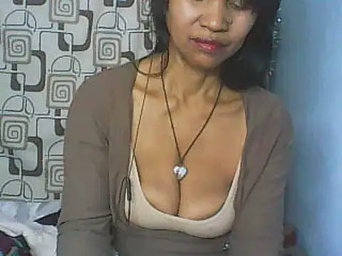Snapshot of nene_belle chatting on 07-14-26, 05:34 nene belle online show from 07-14-26, 05:34