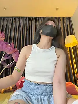 Nacy-Moonlight online show from 01-04-25, 07:23