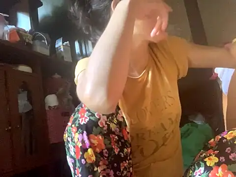 lilithanderson online show from 09-25-25, 05:27