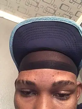 Snapshot of MixedItem chatting on 02-23-26, 09:39 MixedItem online show from 02-23-26, 09:39