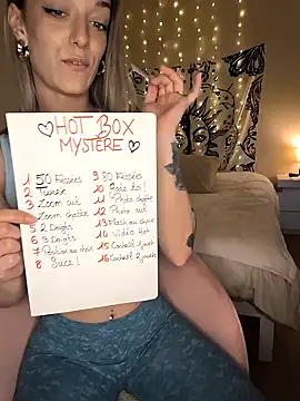 Nikiita-28 online show from 02-13-26, 03:30