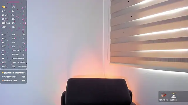 Snapshot of thaliacollins chatting on 12-16-24, 02:05 thaliacollins online show from 12-16-24, 02:05