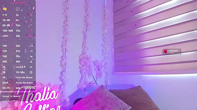 Snapshot of thaliacollins chatting on 03-21-25, 05:12 thaliacollins online show from 03-21-25, 05:12