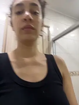 Snapshot of thaliacollins chatting on 11-30-25, 06:56 thaliacollins online show from 11-30-25, 06:56