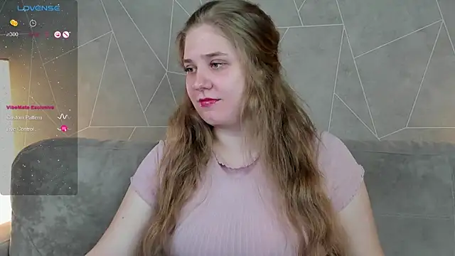 Snapshot of Megan_Violer chatting on 02-12-25, 03:49 Megan Violer online show from 02-12-25, 03:49