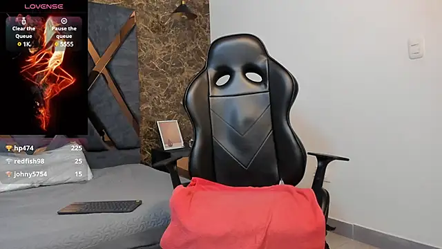 Snapshot of CodyWalkerR chatting on 12-20-24, 05:40 CodyWalkerR online show from 12-20-24, 05:40