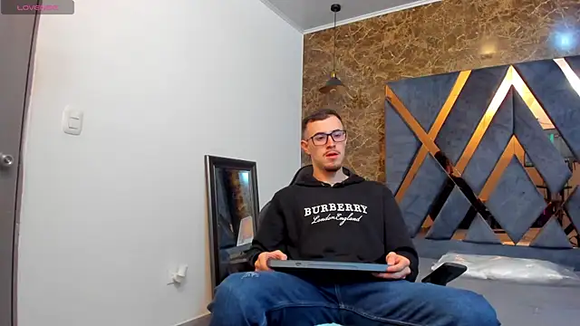 Snapshot of CodyWalkerR chatting on 02-05-25, 05:20 CodyWalkerR online show from 02-05-25, 05:20